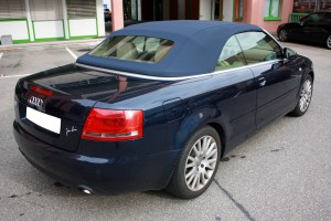 AUDI A4 Capote bleu